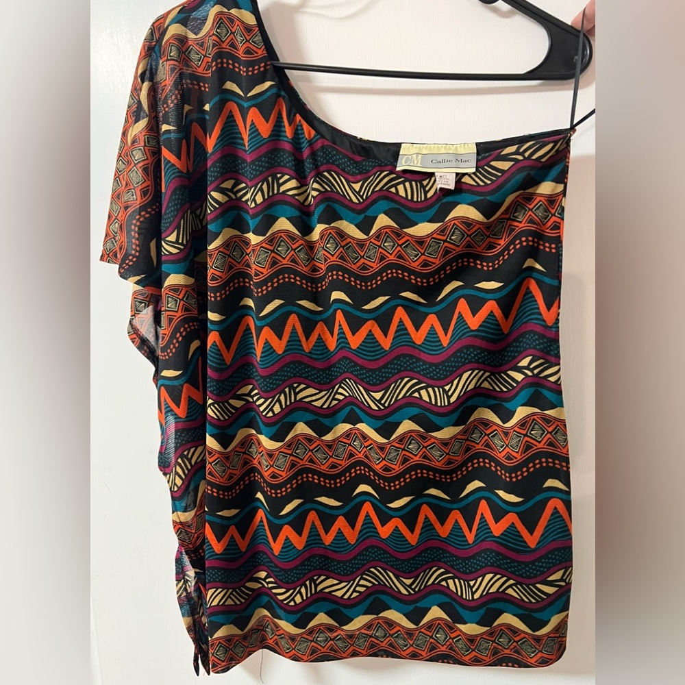 Callie Mac Bohemian Aztec One shoulder blouse, size Medium. Excellent condition.